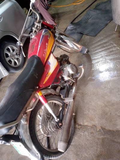 Honda 70 2004 excellent condition 03224284933