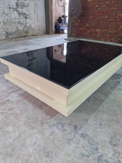 2x Dining Tables. (BLACK & White)