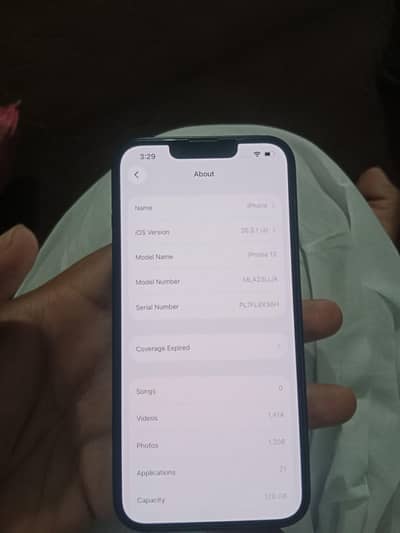 Apple iPhone 13