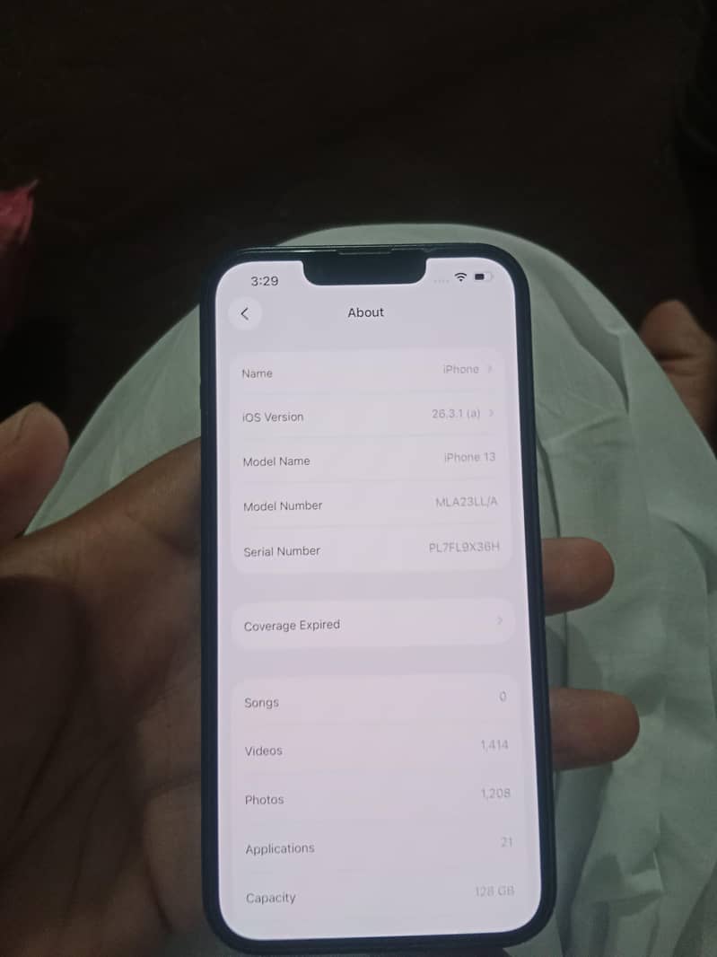 Apple iPhone 13 0
