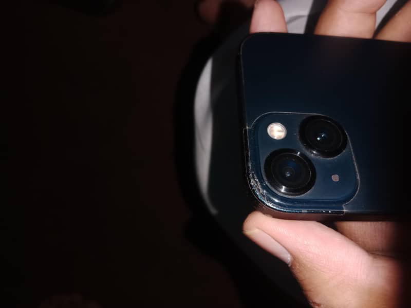 Apple iPhone 13 6
