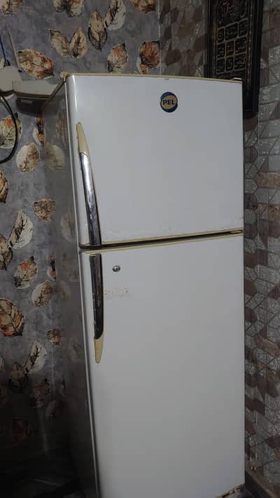 Pel medium size fridge for sale
