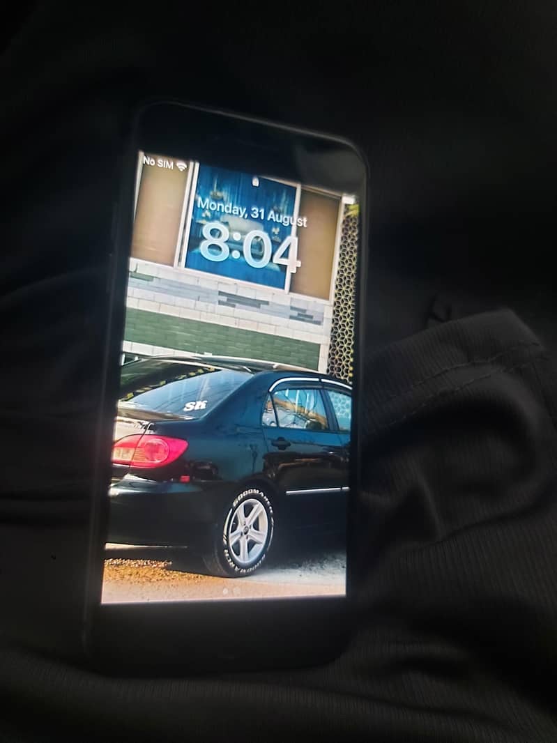 Apple iPhone 8 0