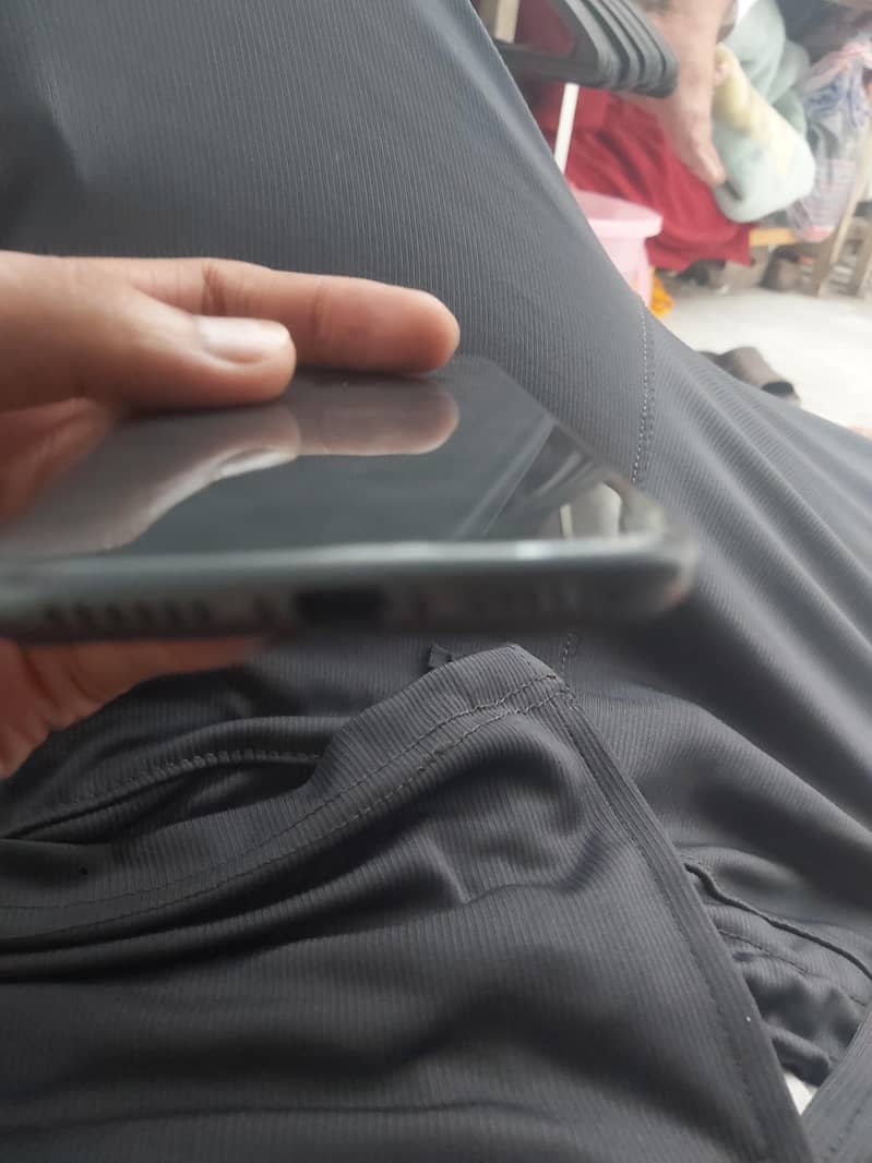 Apple iPhone 8 2