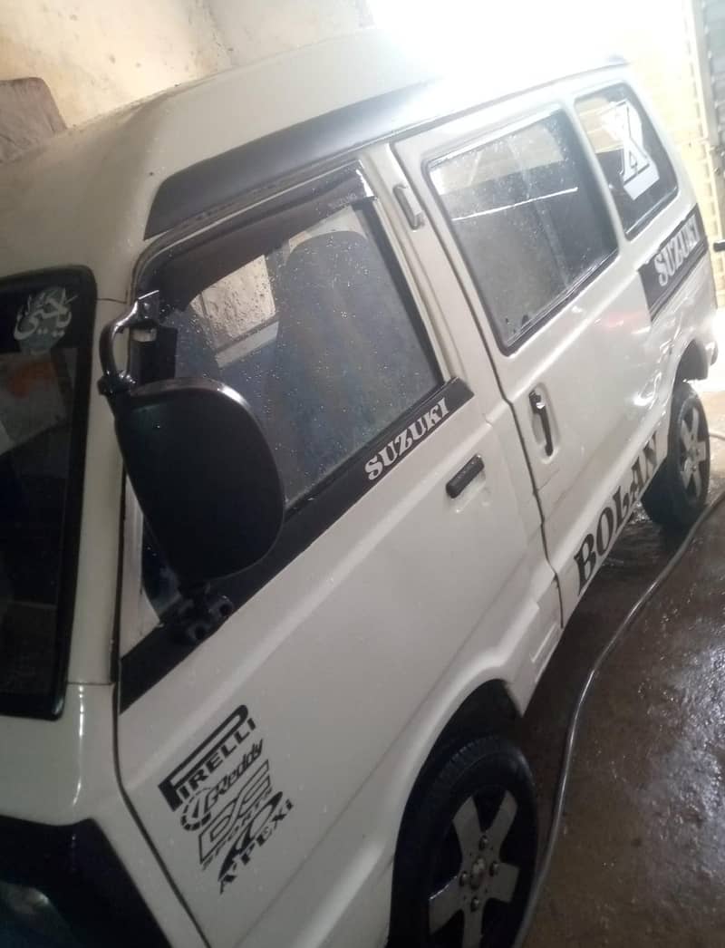 Suzuki Bolan 2011 1