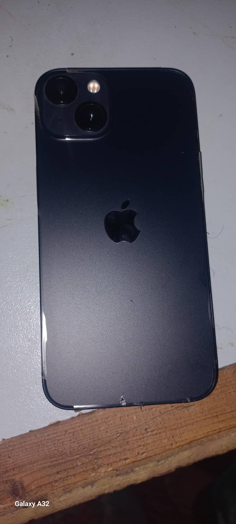 Apple iPhone 13 0