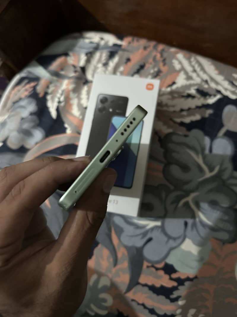 Xiaomi Redmi Note 13 4