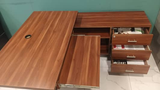 5ft × 6ft Executive Manager Office Table with Drawers