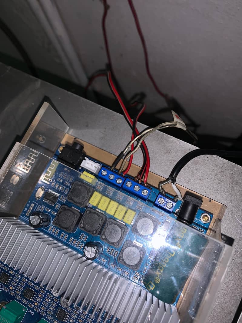 200watts class d Amplifier 3
