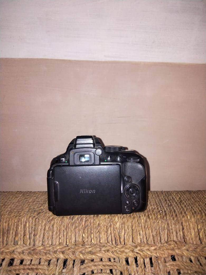 Dslr Camera 4