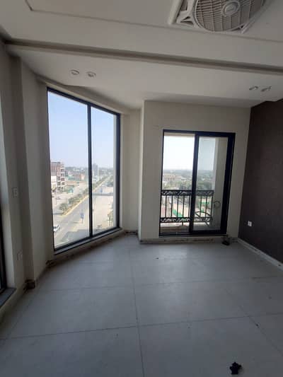 Front View One Bed Apartment Available For Rent