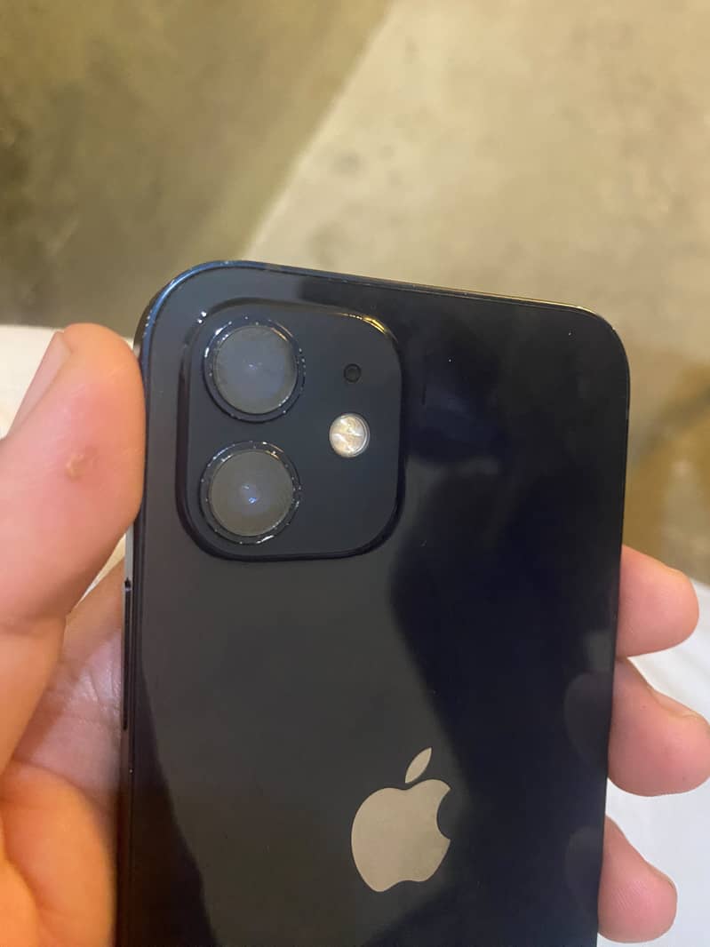 Apple iPhone 12 2