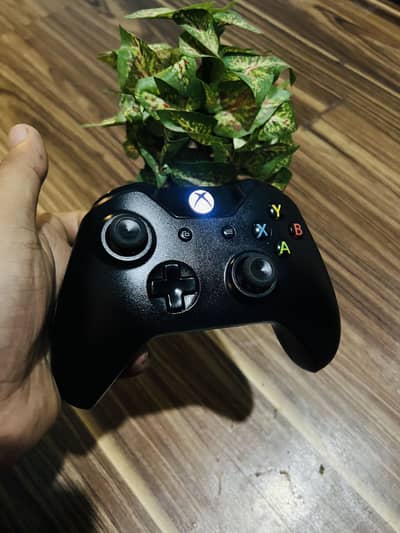 Original Microsoft Xbox One Wireless Controller – Model 1537