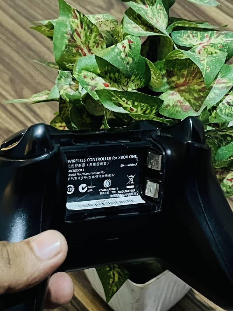 Original Microsoft Xbox One Wireless Controller – Model 1537 4