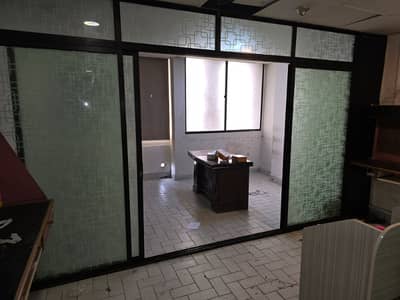 Sami furnished office for rent 900sqft in shahar e Faisal.