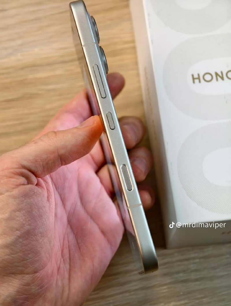 Honor 600 2