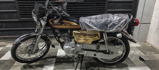 Honda CG 125|Honda cg 125 special Edition Gold|Model 2024/25|