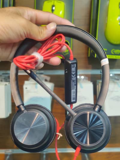 Plantronics 8225 H/P (ANC) Active Noise Cancelation Excelent Condition