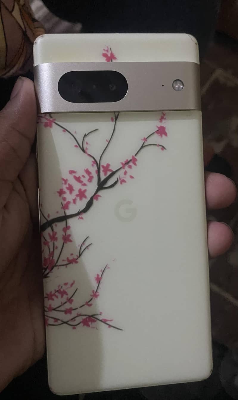 Google Pixel 7 4