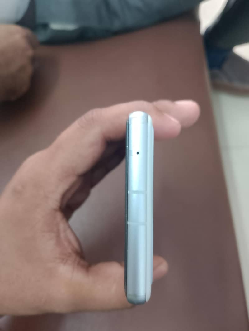 Google Pixel 7a 6