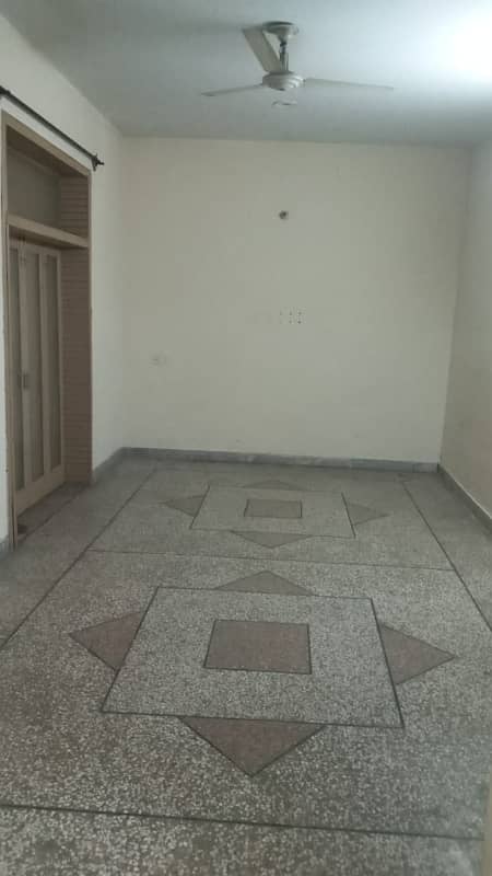 upper portion for Rent 0