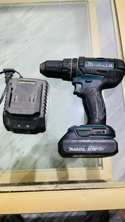 Makita XPH10 18V Cordless Drill