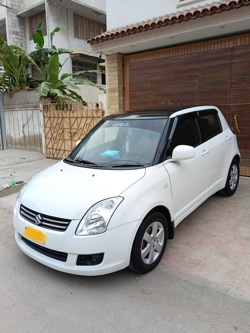 Suzuki Swift Model 2011(Automatic) 1
