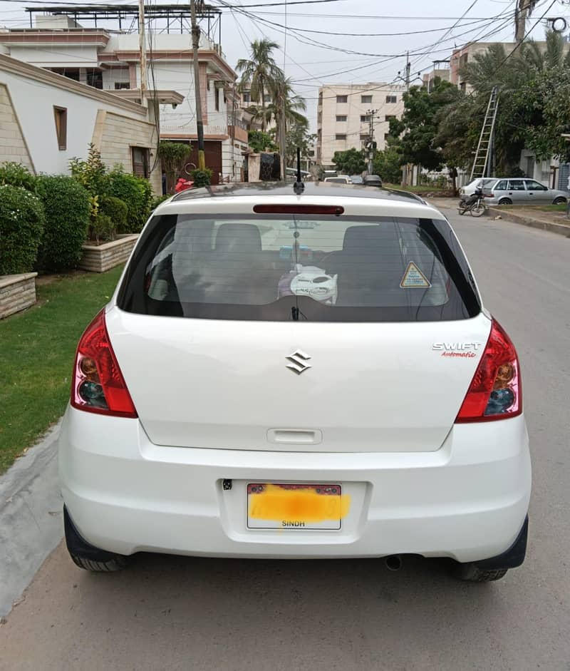 Suzuki Swift Model 2011(Automatic) 14