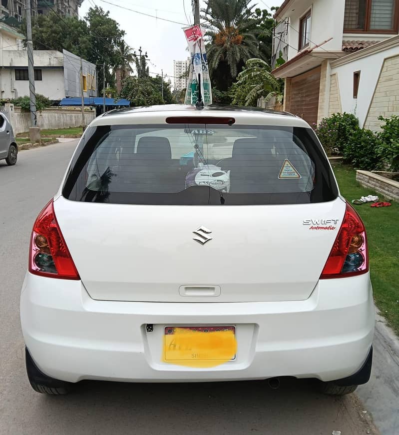 Suzuki Swift Model 2011(Automatic) 18