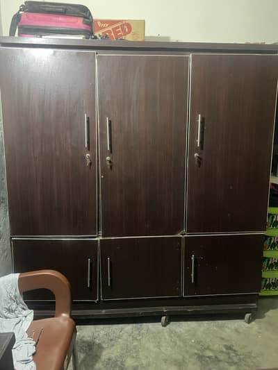 3 door wardrobe
