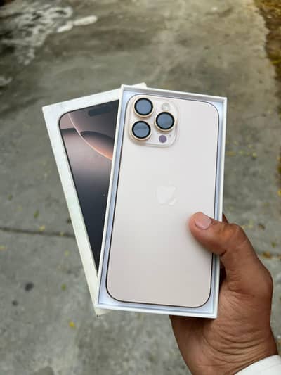 Apple iPhone 16 Pro Max