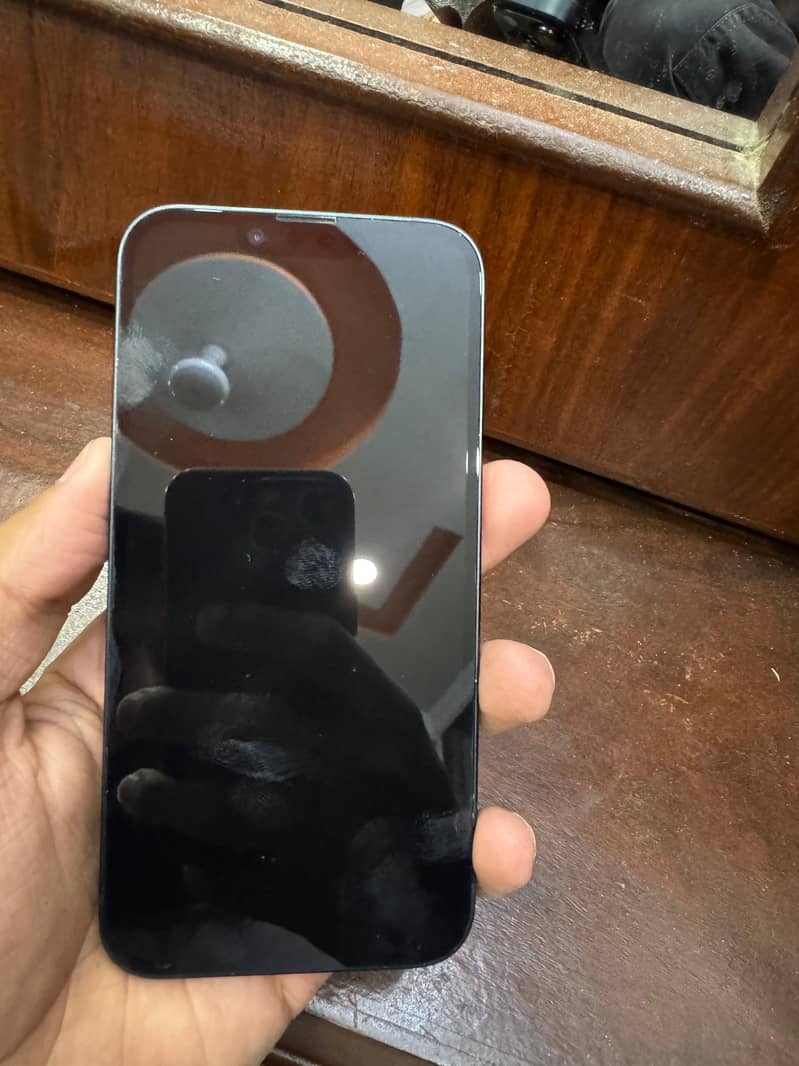 Apple iPhone 14 9