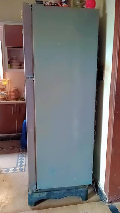 Refrigerator with Freezer – Good Condition