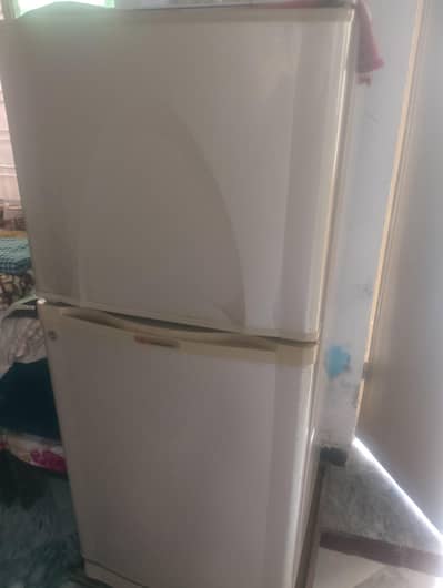 Dawlance fridge for sale