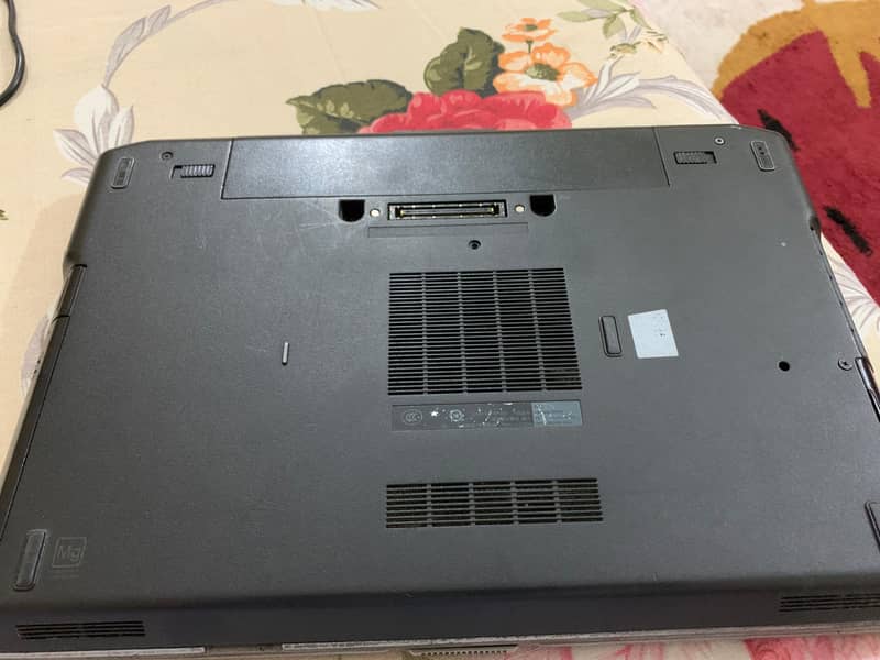 Dell Latitude E6450 7