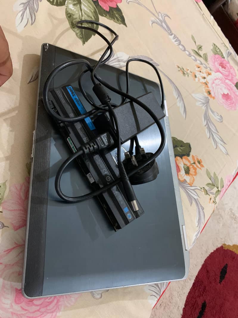 Dell Latitude E6450 8