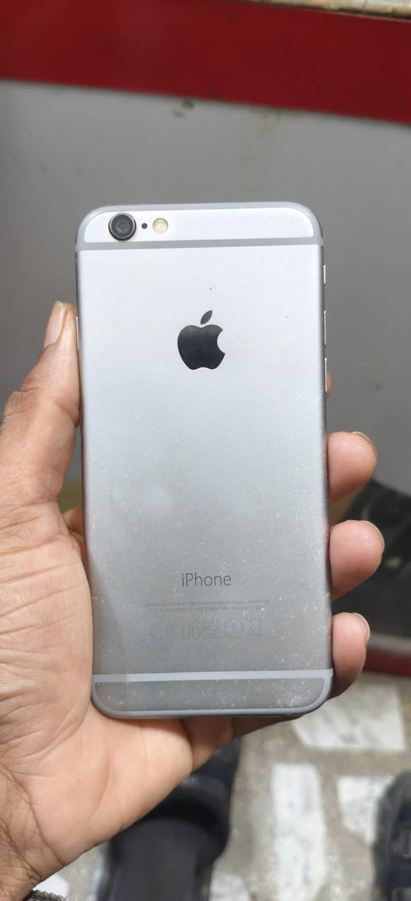Apple iPhone 6S 1