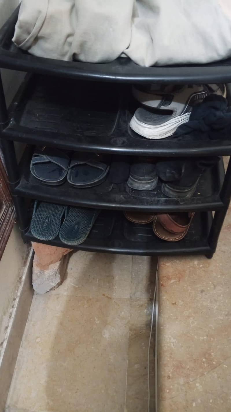 shoe rack 0