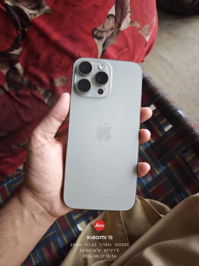 Apple iPhone 16 Pro Max 512 JV with Box