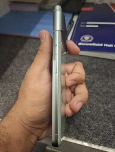 Google Pixel 8 — 128GB | Hazel | Official PTA Approved