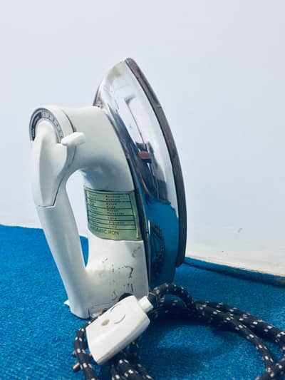 National Panasonic Electric Iron 1100W | Japan Tech | 10/9 Condition