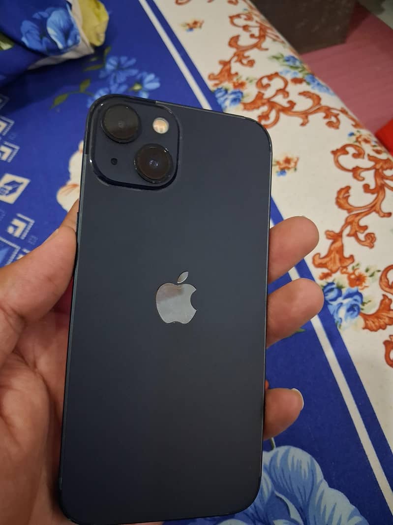 Apple iPhone 13 0