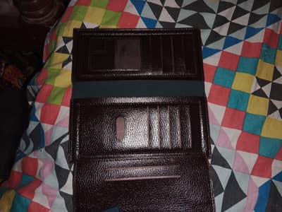 new wallet ha leather ka bana howa ha