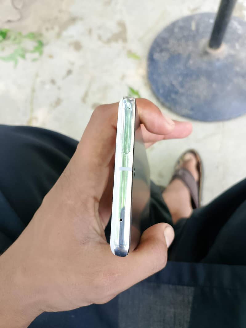 Google Pixel 7 Pro 4