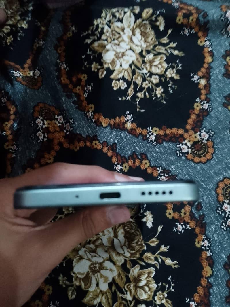 Xiaomi POCO C75 4
