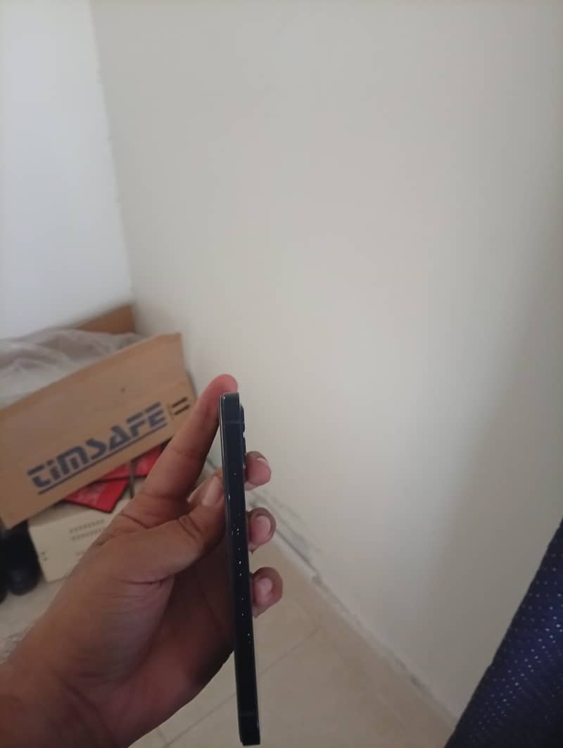 Apple iPhone 12 10