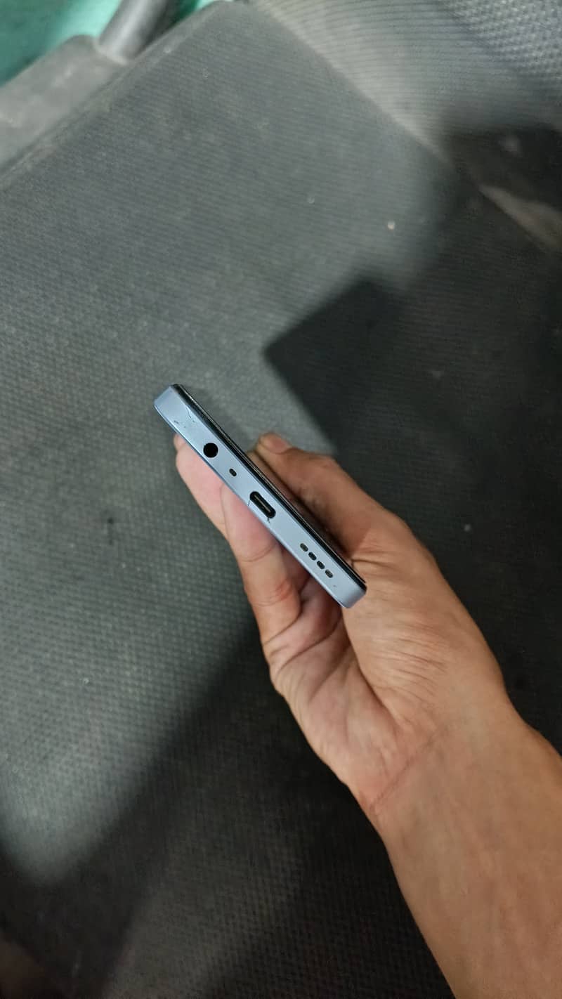 Realme Note 60 8