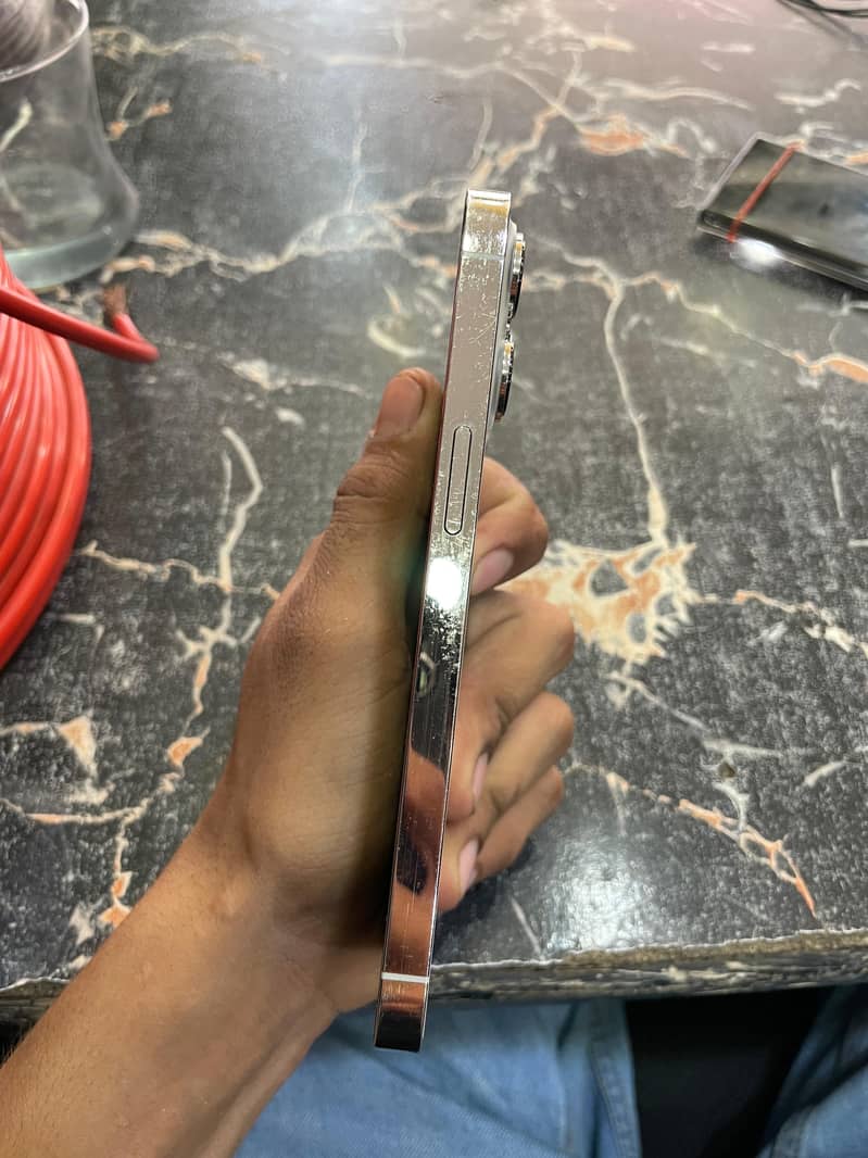 Apple iPhone 13 Pro 5
