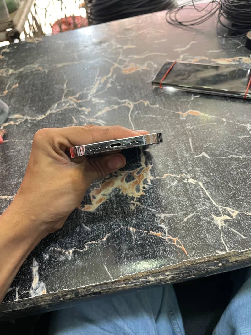 Apple iPhone 13 Pro 7