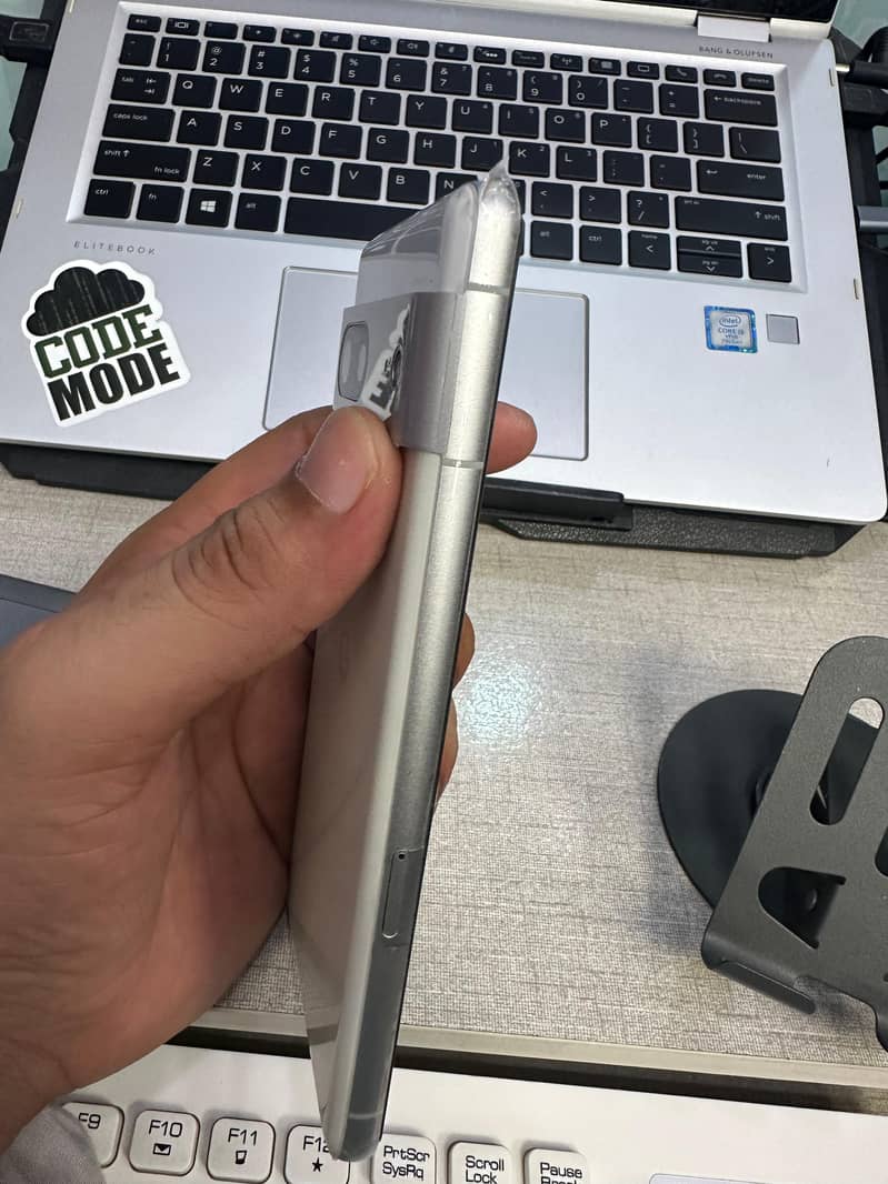 Google Pixel 7 4